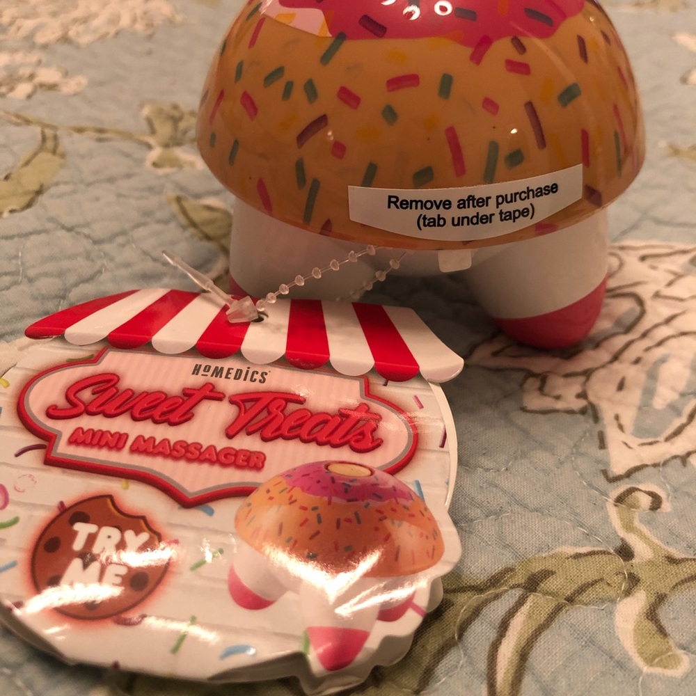 NWT HoMedics Sweet Treats Mini Massager